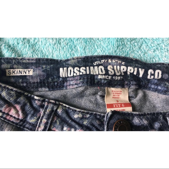 Floral Print Skinny Jeans - Picture 8 of 8